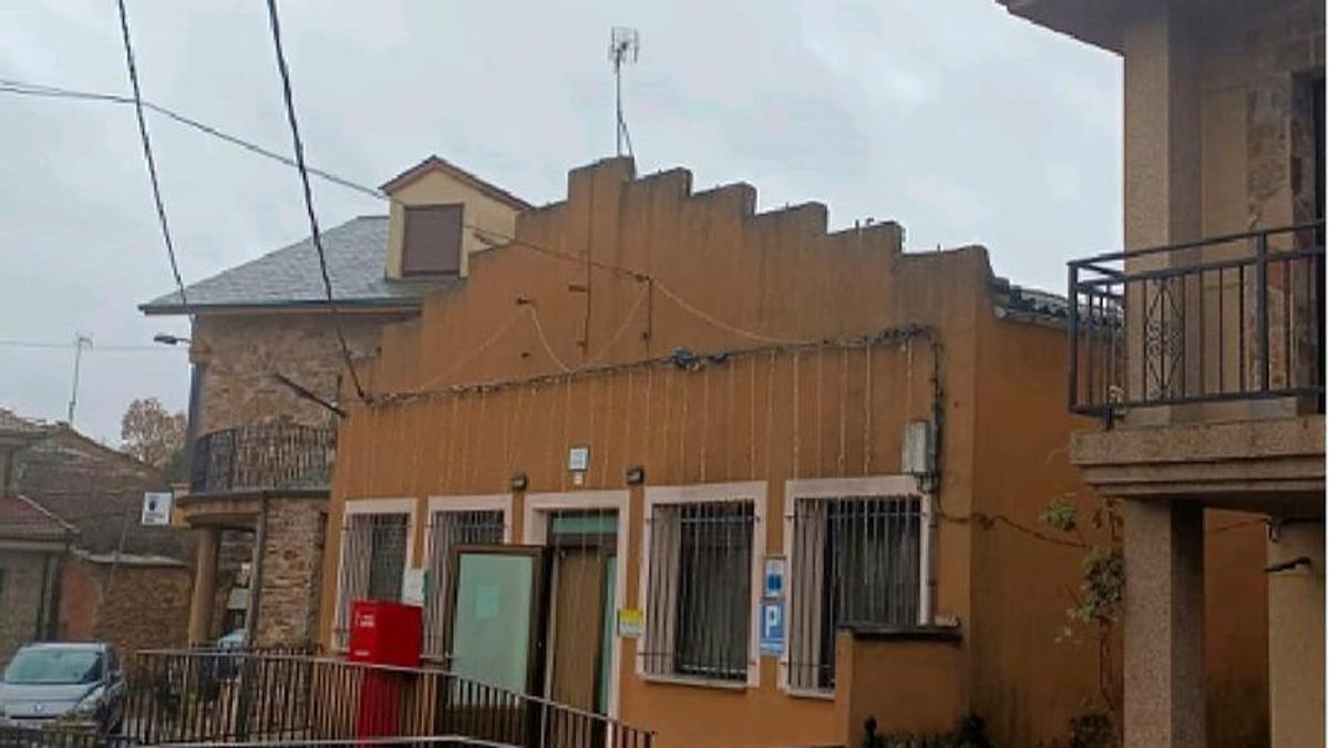 Fachada del comedor social para la tercera edad de Sarracín de Aliste.