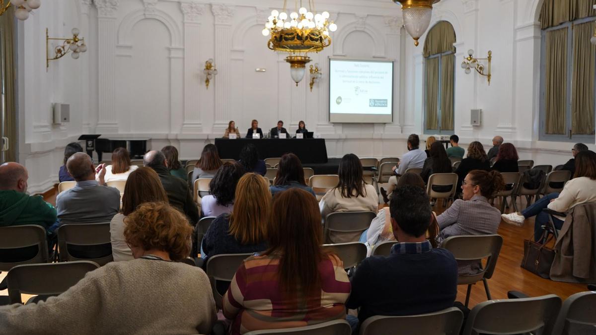 Presentación en la Casa de Cultura de Xàtiva del estudio sobre el síndrome de Burnout