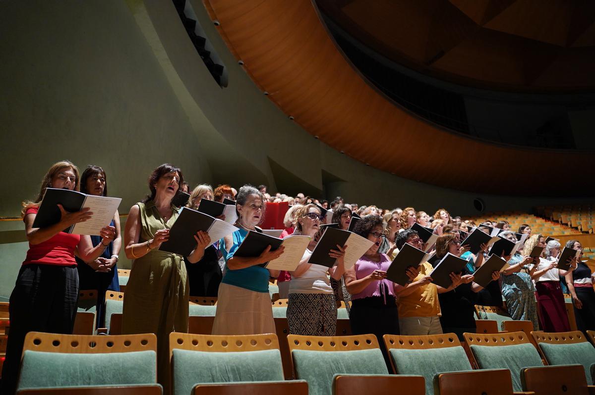 El ensayo del concierto participativo de la ROSS en imágenes