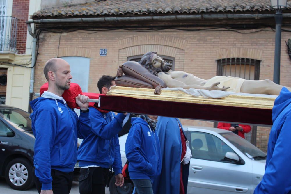 Traslado del Cristo Yacente de la Corporación de Sayones