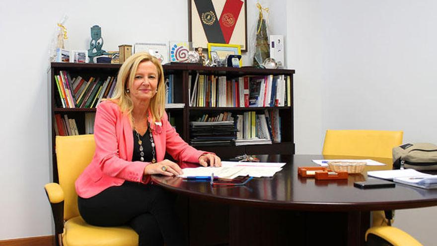 La vicerrectora de Estudiantes, María Jesús Morales, en su despacho en una imagen de archivo.