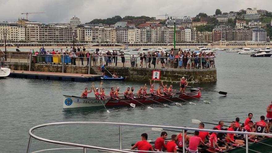 Samertolaméu y Bueu disfrutan de La Concha antes de la pelea por la ACT