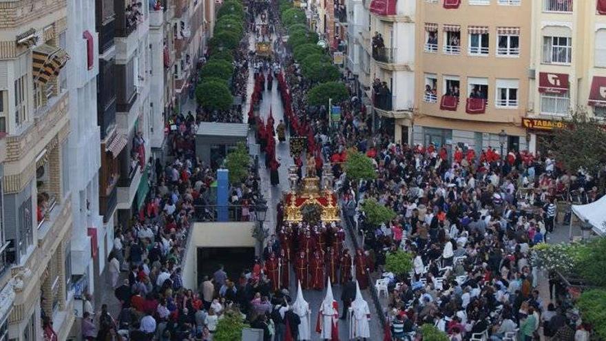 El Santo Entierro Magno de Puente Genil congrega a más de 20.000 personas