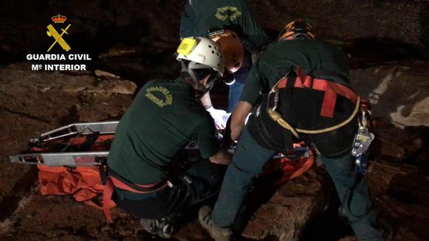 Bangen in Cala Romántica: So wurde der Höhlentaucher gerettet