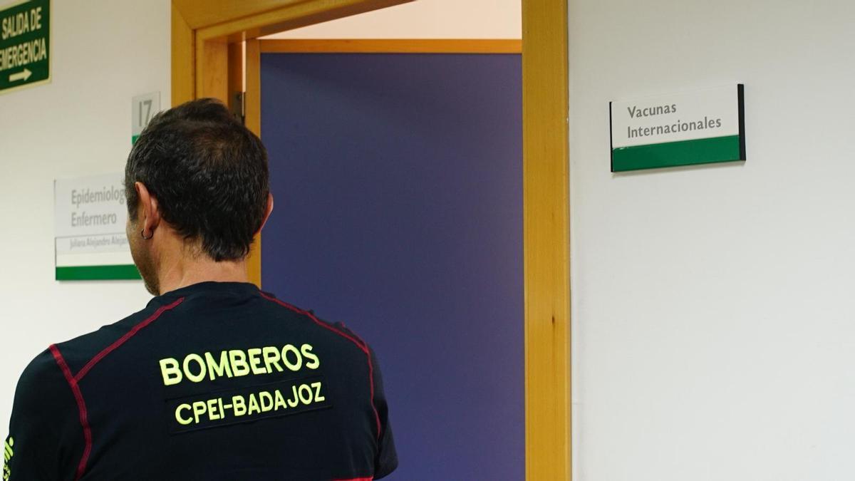 Galería | Los bomberos de la Diputación de Badajoz viajan a Venezuela tras el terremoto