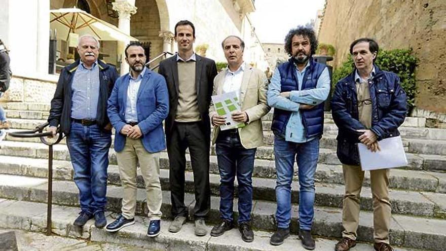 Joan Noguera, Rafael Ballester, Jordi Mora, Toni Fuster, Toni Gayà y Antonio Vilella acudieron en representanción de las patronales.