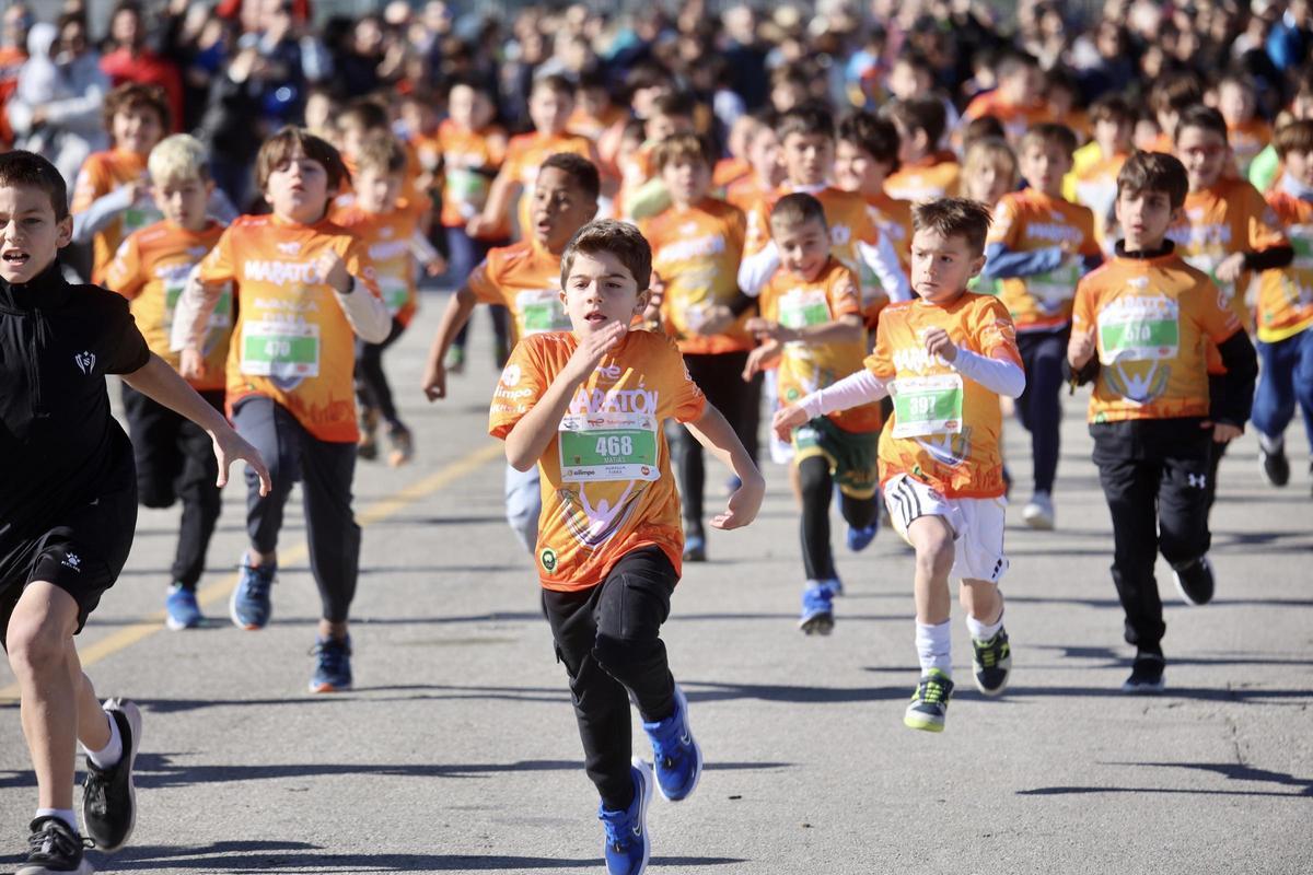 Un momento de las pruebas disputadas ayer de la 'Mini Maratón'.