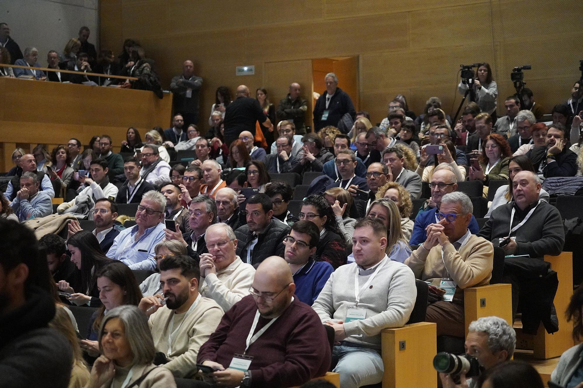 Diàleg entre Gemma Geis i Xavier Trias a  la Convenció Municipalista de Junts a Girona