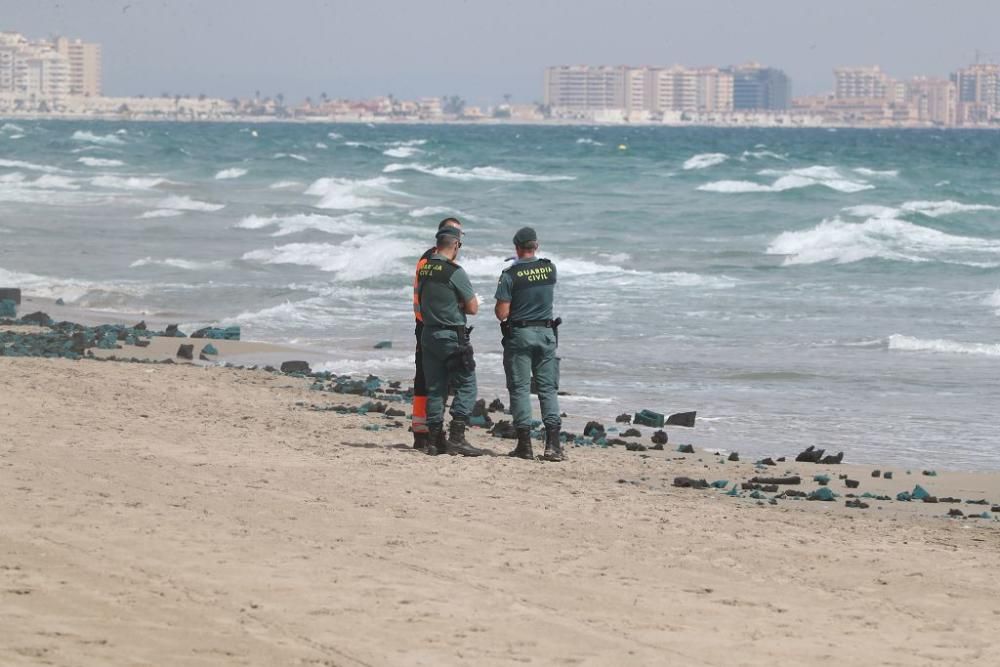 Las imágenes del accidente de avión en La Manga en el que ha muerto un piloto de la Patrulla Águila