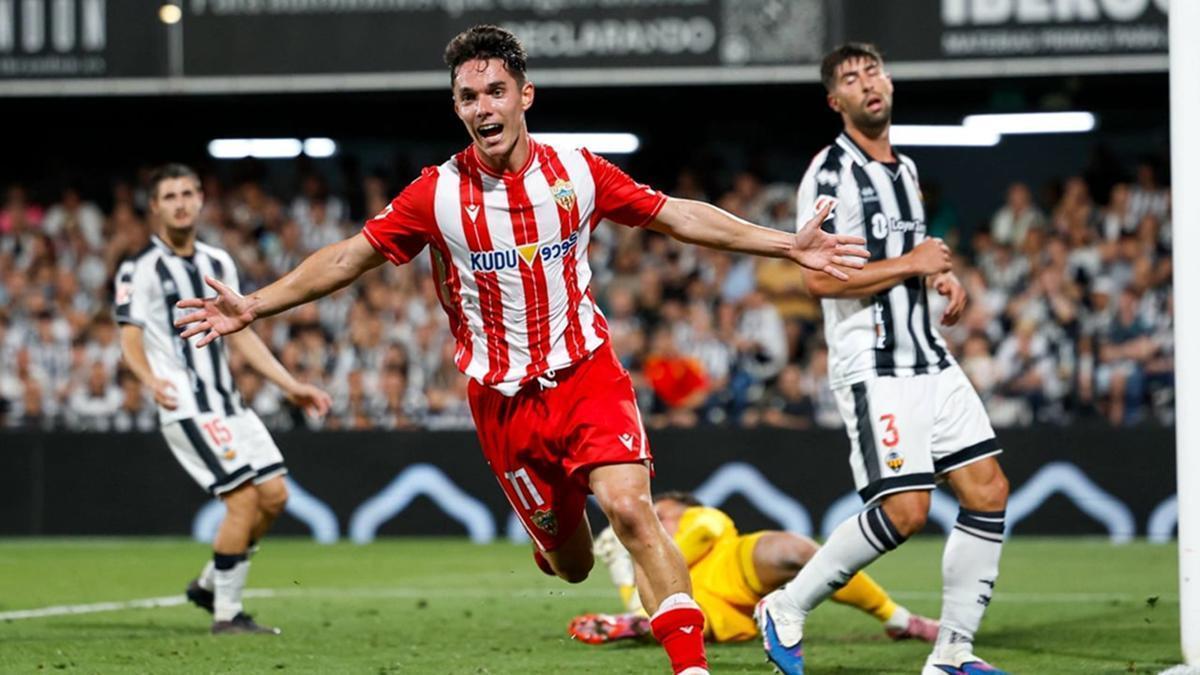 El Almería logró el empate en el segundo tiempo contra el Castellón gracias a un gol de Sergio Arribas
