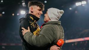Pascal Kaiser pidiéndole matrimonio a su novio