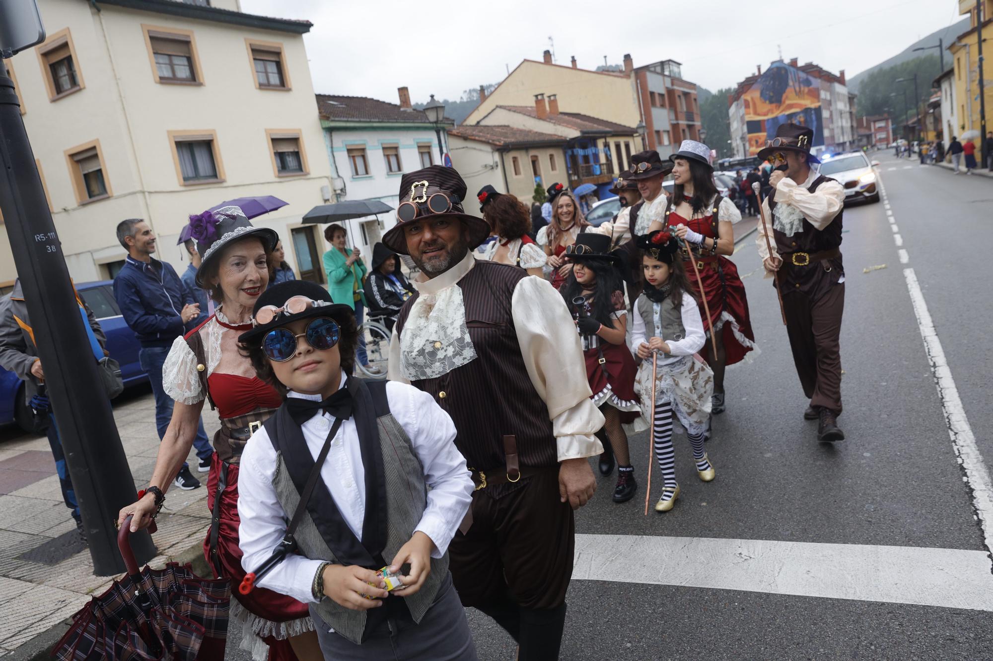 Olloniego se disfraza para animar las fiestas de San Antonio