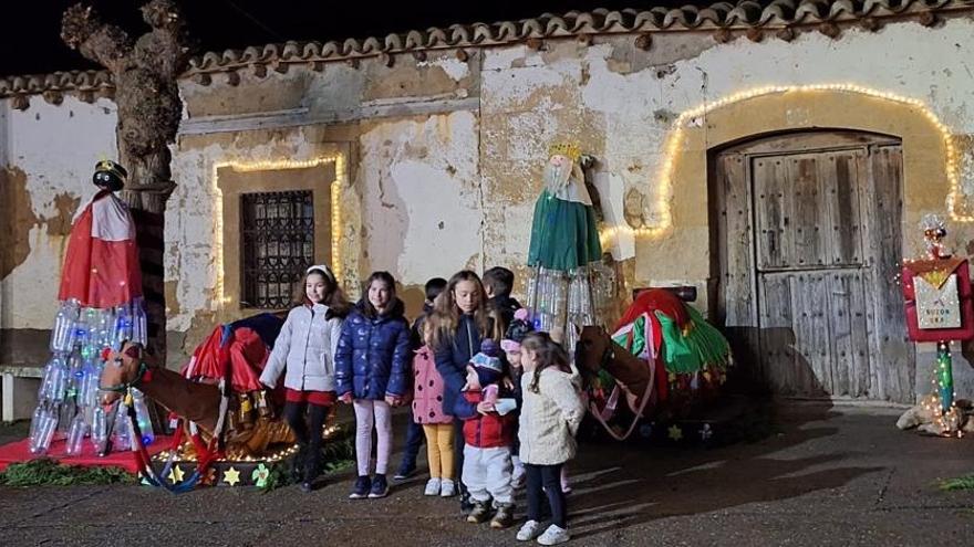 Niños de El Piñero disfrutan de la Navidad