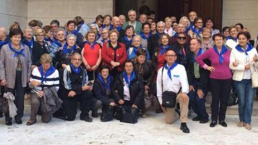 Los peregrinos de la diócesis Tui-Vigo ayer en el Colegio Español de Roma. // FdV