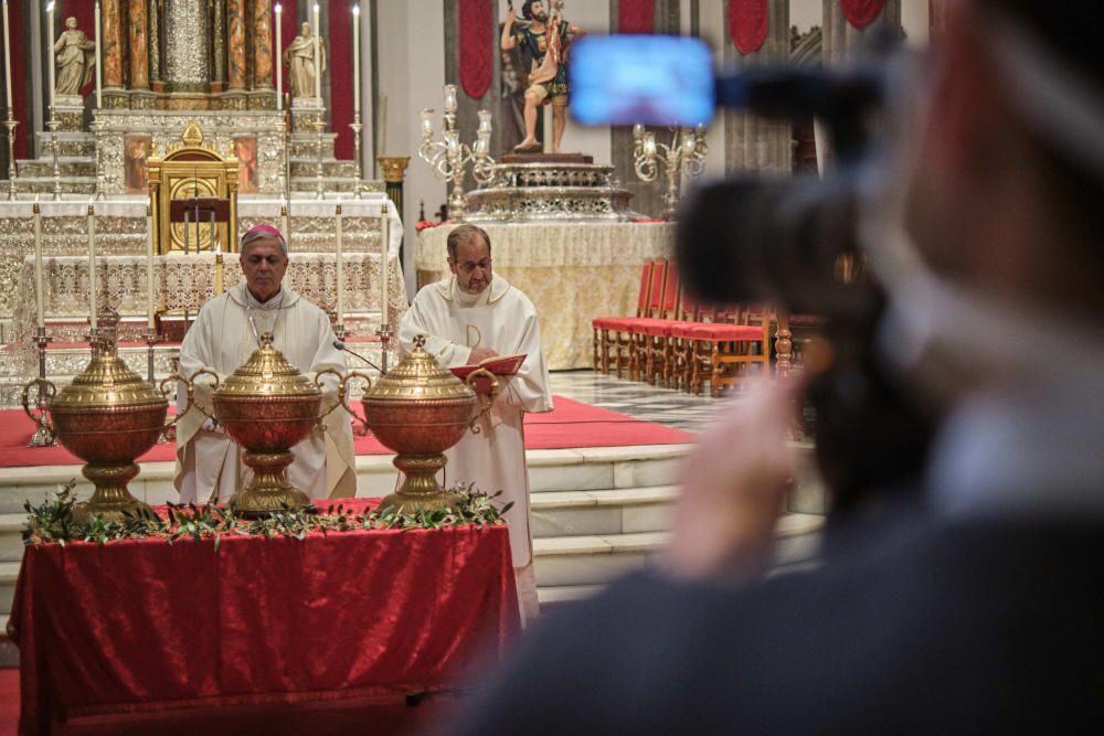 Misa Crismal en la Catedral