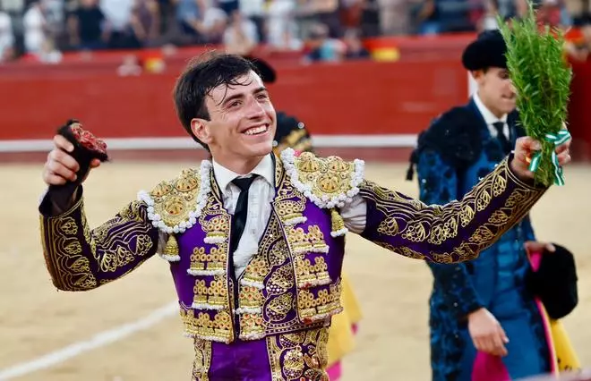 Corrida de toros mixta de la Feria de Julio con Román, Nek Romero y la novillera Olga Casado