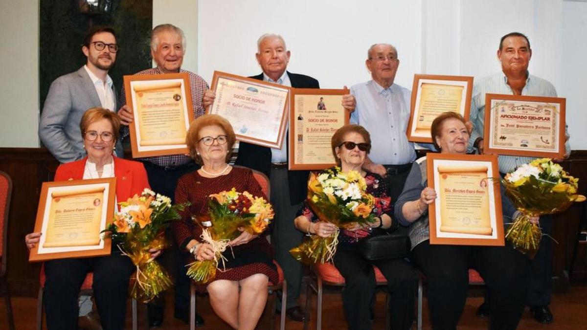 Jornada de convivencia en la peña taurina de Montilla.