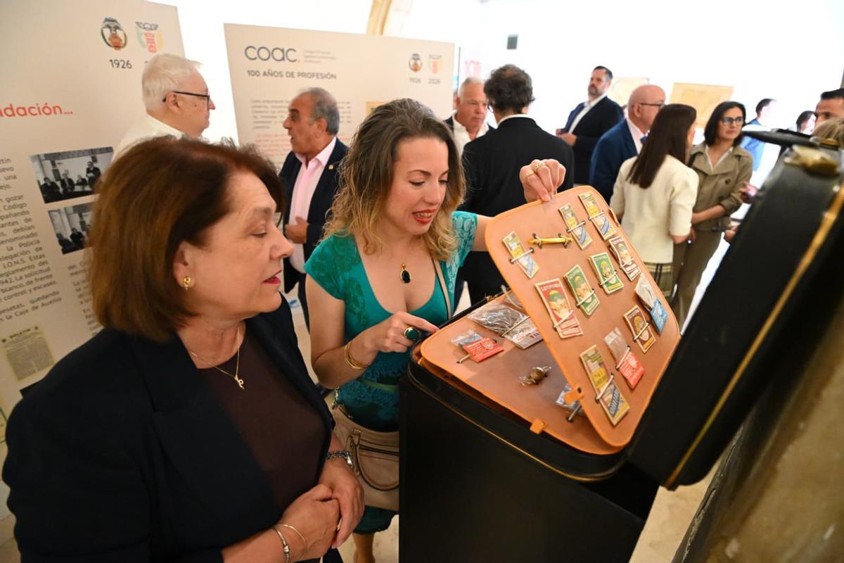 La exposición está abierta en la Lonja Medieval de Elche
