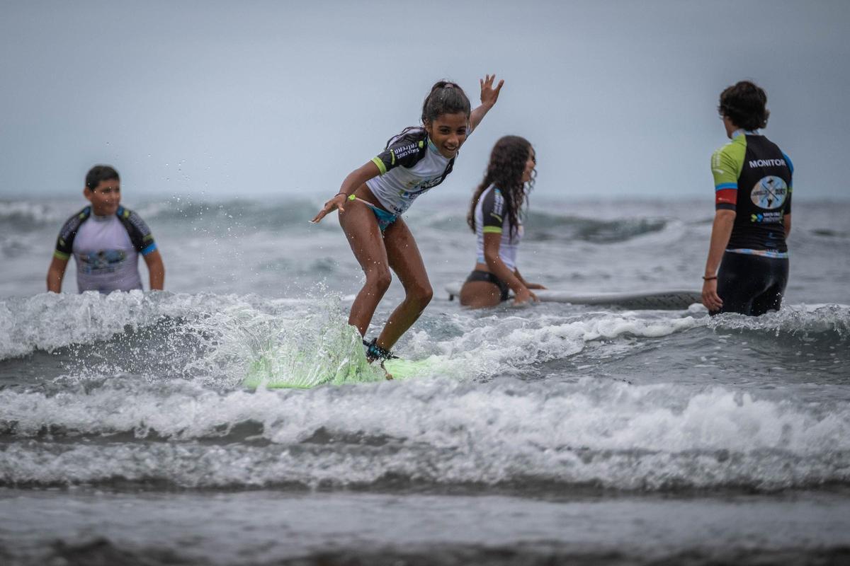 Curso municipal de Surf.