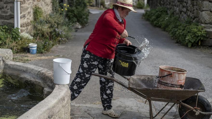 Una aldea con solo dos horas de agua al día en plena ola de calor