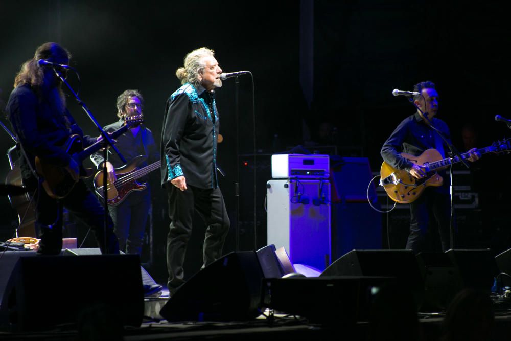 El líder de Led Zeppelin actuó en la cantera de Nagüeles. Fotos: Jaime D. Triviño / GDS