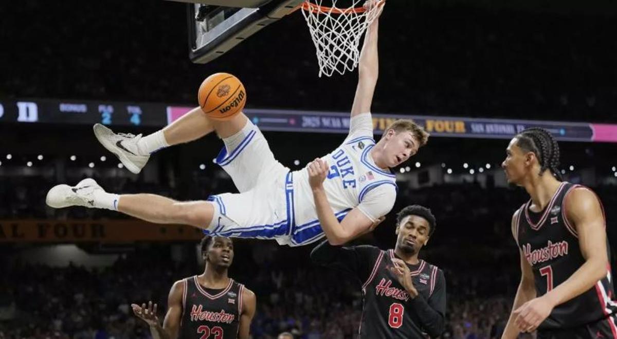 Cooper Flagg es, de manera unánime, el mejor jugador del próximo Draft.