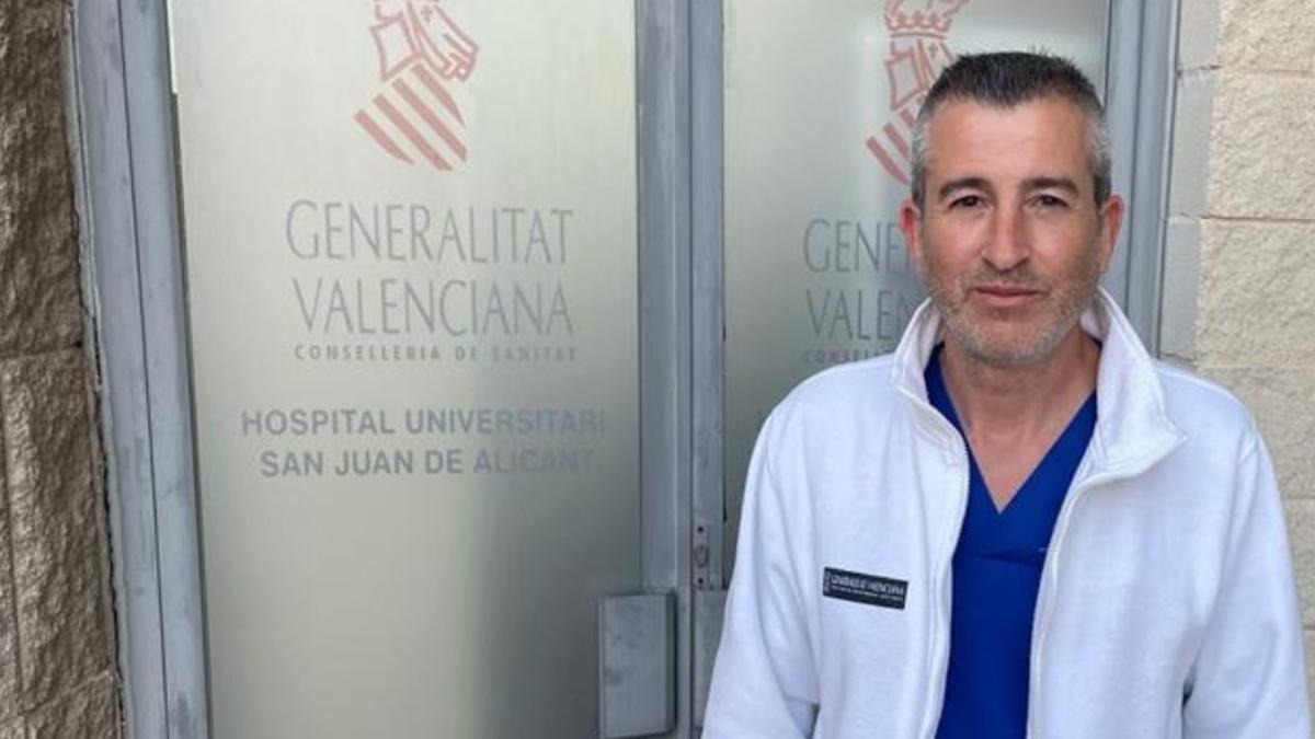 Santiago Quer, enfermero del Hospital de Sant Joan d'Alacant.