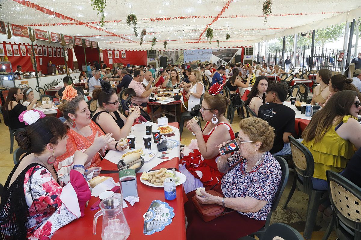 Ambiente de viernes de feria