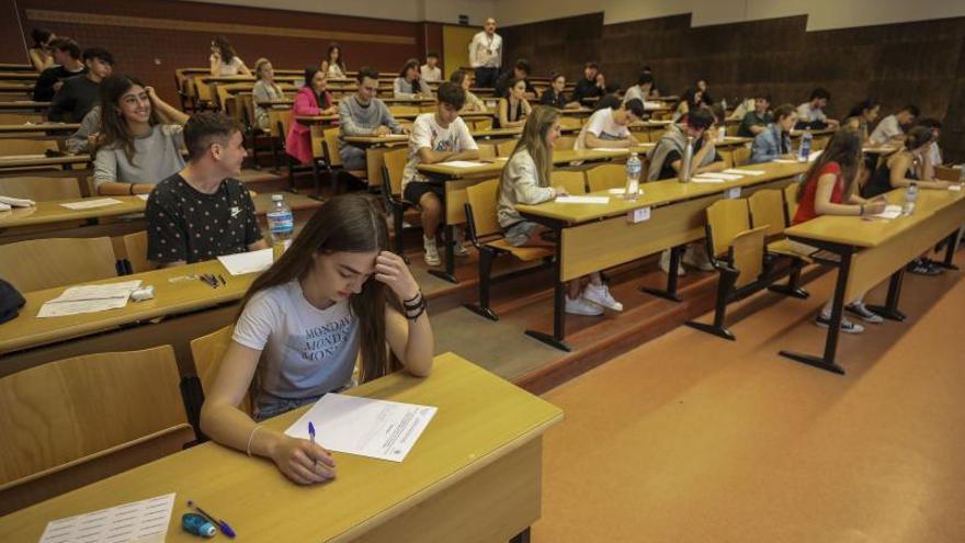 Más de 900 alumnos harán las pruebas extraordinarias de Selectividad en la UMH