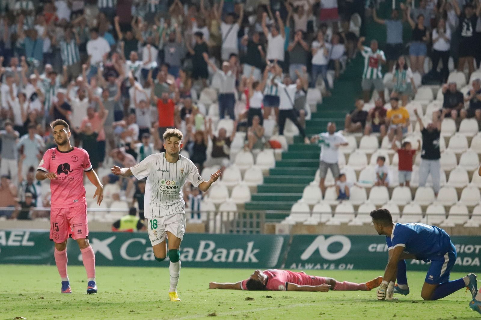 Las imágenes del Córdoba CF-Unionistas de Salamanca