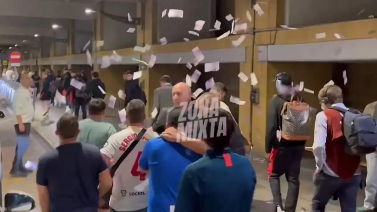 Increpan a los jugadores y a del Nido Carrasco tras perder en Pamplona