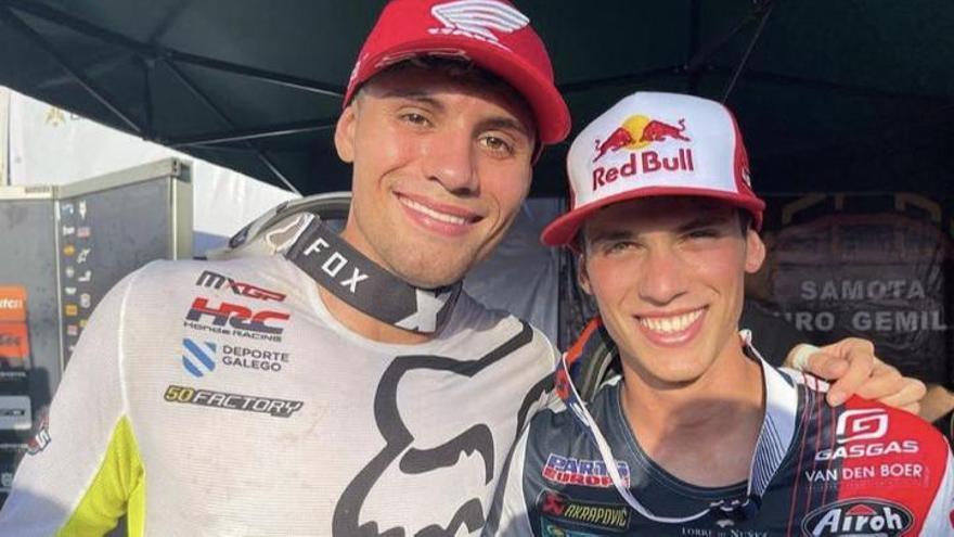 EL PILOTO VIGUES RUBEN FERNANDEZ (I), TERCERO, Y EL LUCENSE JORGE PRADO, SEGUNDO, SE SUBEN JUNTOS AL PODIO POR PRIMERA VEZ EN UNA PRUEBA DE LA CATERORIA REINA DE MOTOCROSS, EN INDONESIA.