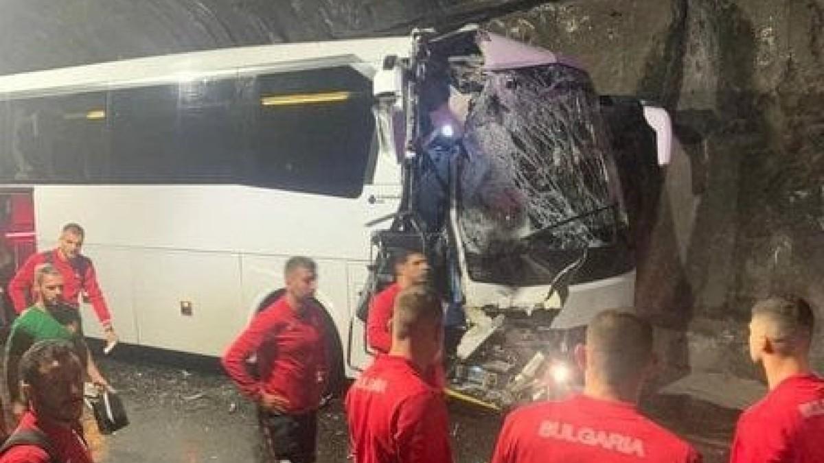 La selección de Bulgaria sufrió un accidente en su desplazamiento a Tbilisi