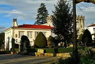 Una inmobiliaria pone a la venta por 3,8 millones el pazo de Armuño en Bergondo