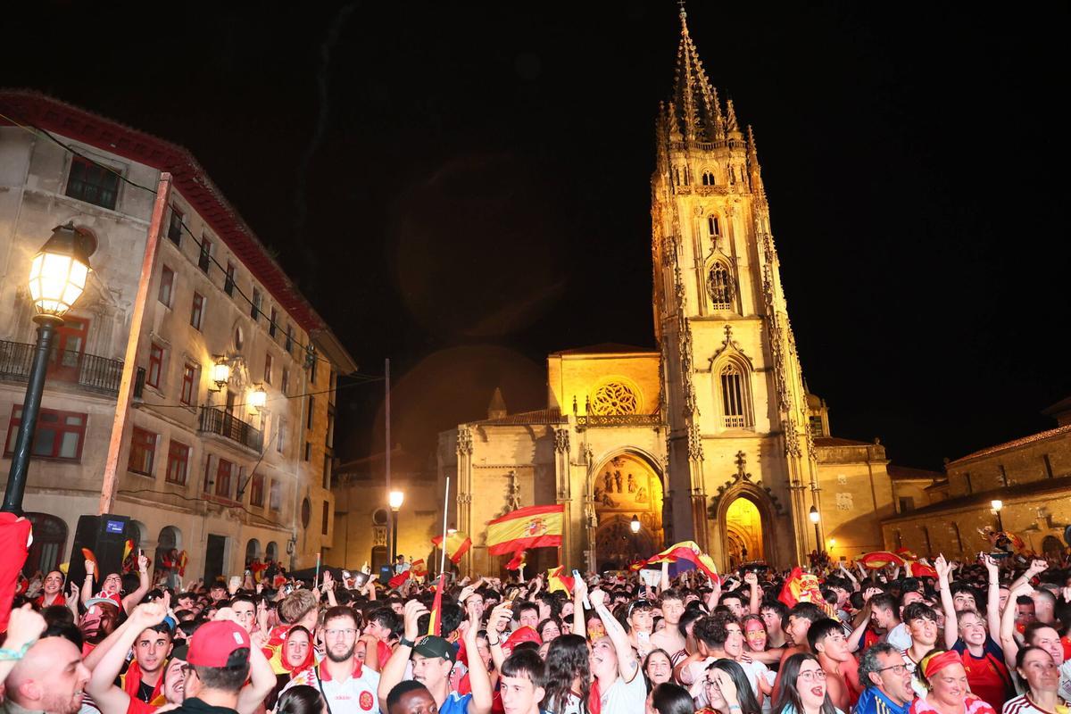 Así se vivió el triunfo de España en Oviedo