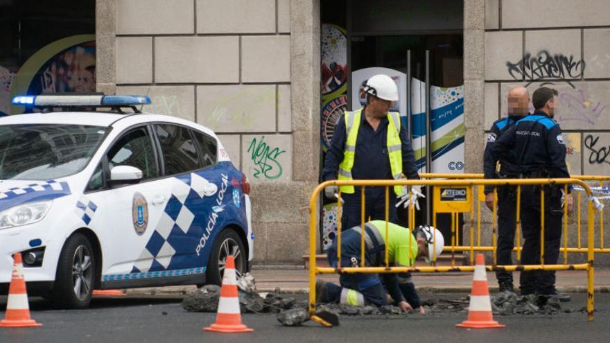 Un fallo eléctrico deja sin electricidad a parte de la plaza de Pontevedra