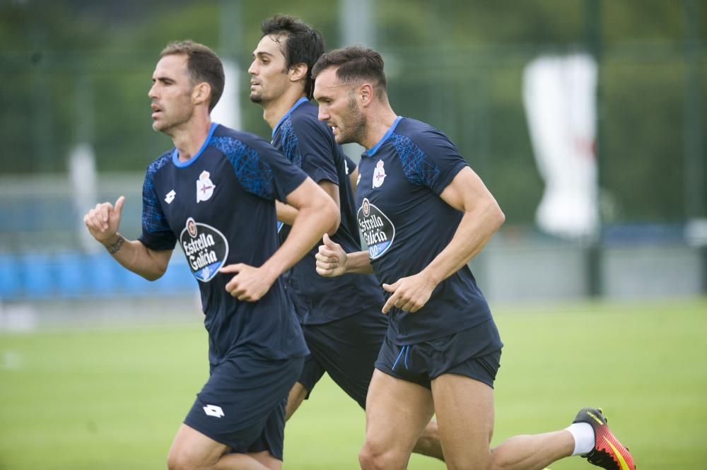 Fayçal Fajr ha retrasado su vuelta a los entrenamientos después de las vacaciones.