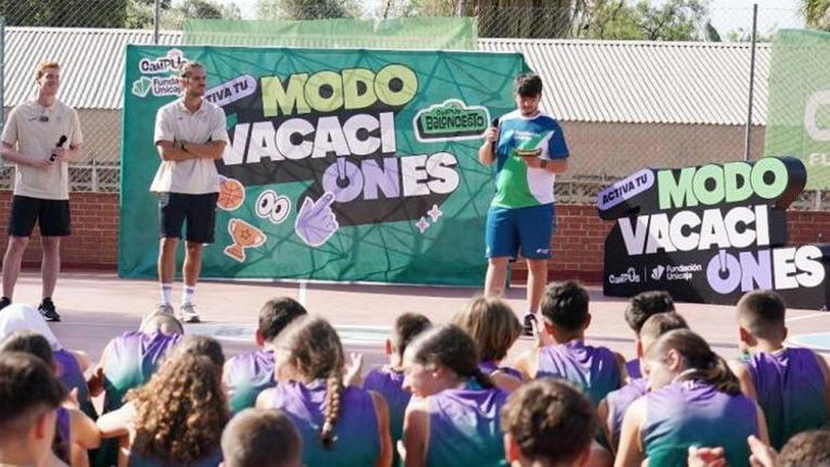 Imagen del acto en el Campus de Unicaja.