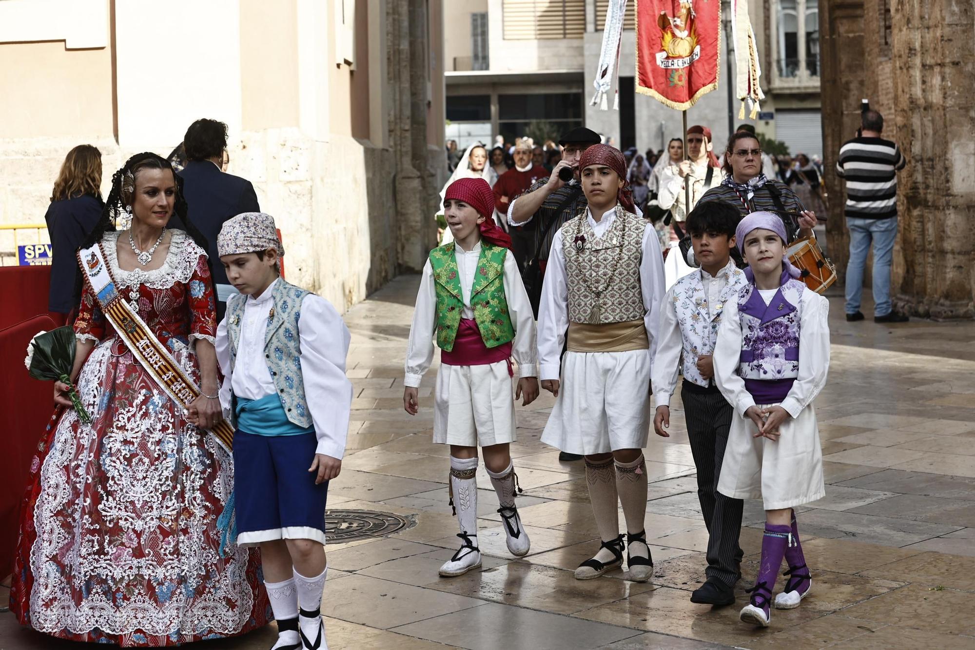 Ofrenda 18 de marzo. Calle de la Paz (16-17 horas)