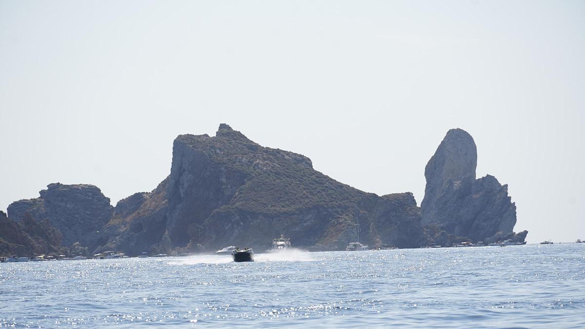 Una panorámica de las Illes Medes, situadas frente L’Estartit.
