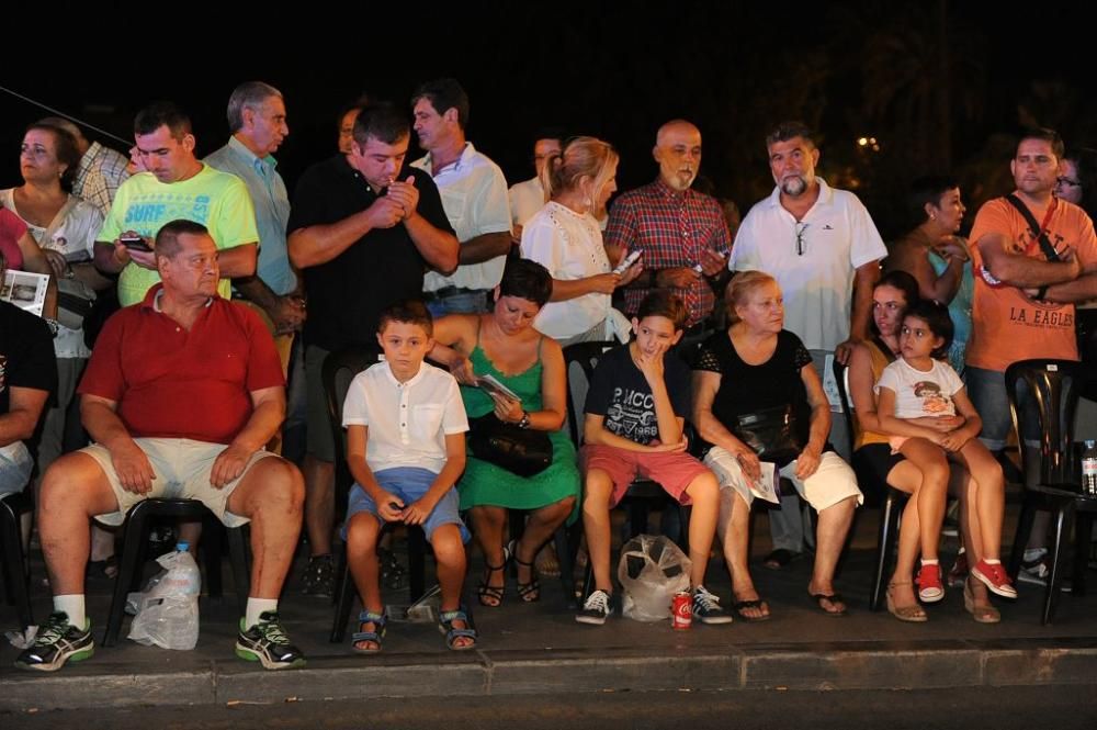 Desfile de Moros y Cristianos por las calles de Mu