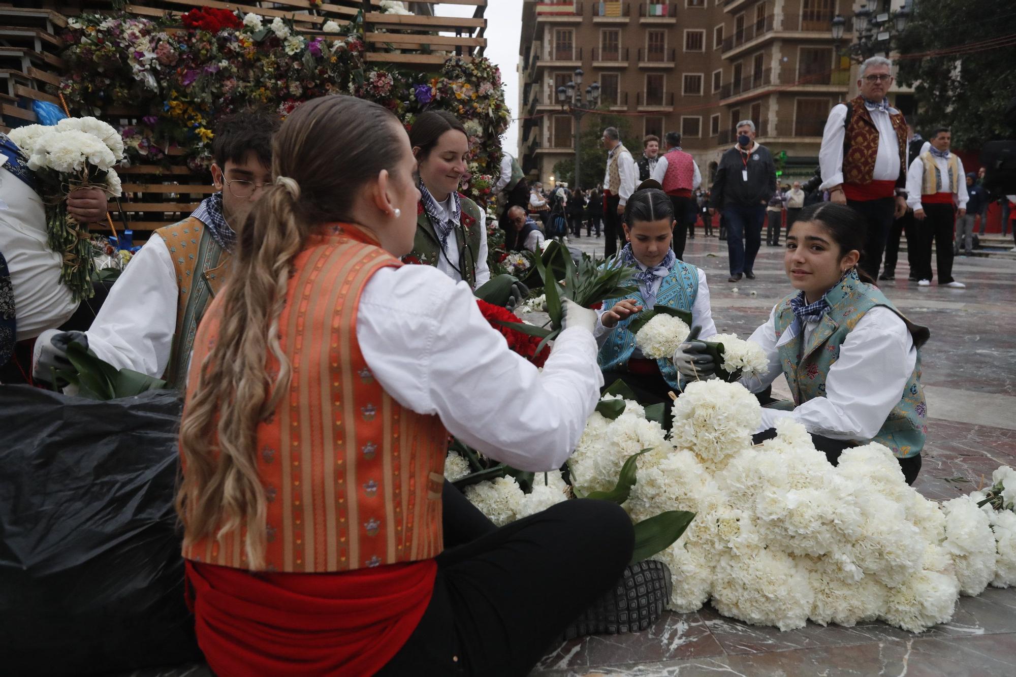 Búscate en el segundo día de ofrenda por la calle de la Paz (entre las 17:00 a las 18:00 horas)