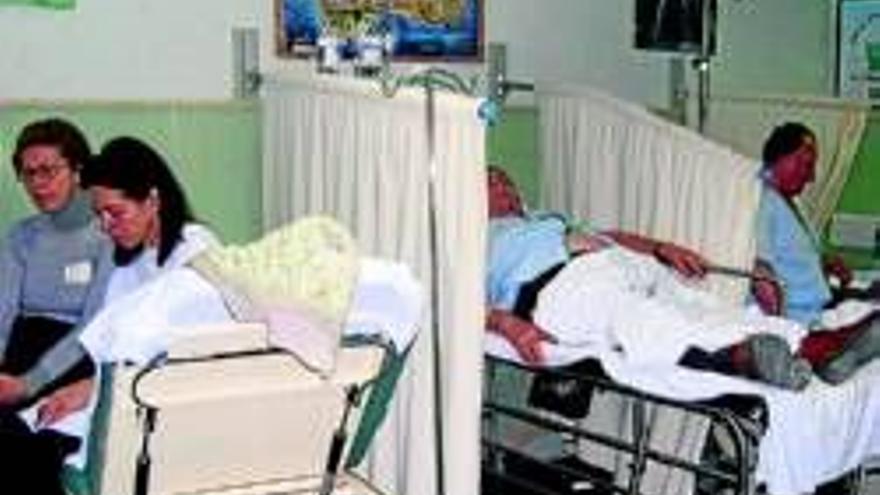 El hospital Infanta Margarita padece un nuevo colapso