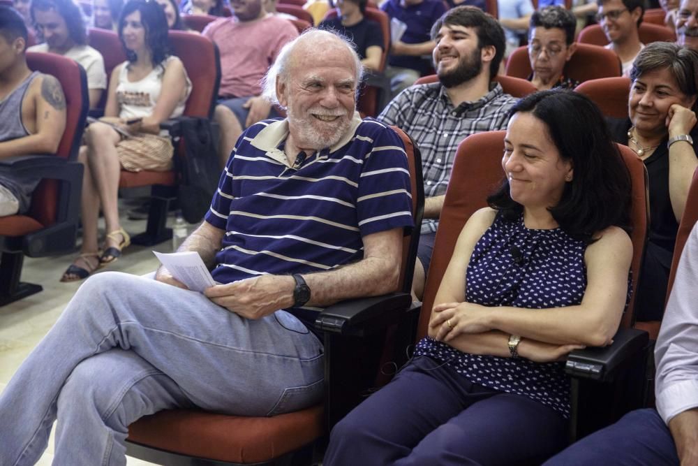 El Nobel de Física Barry Barish visita la UIB