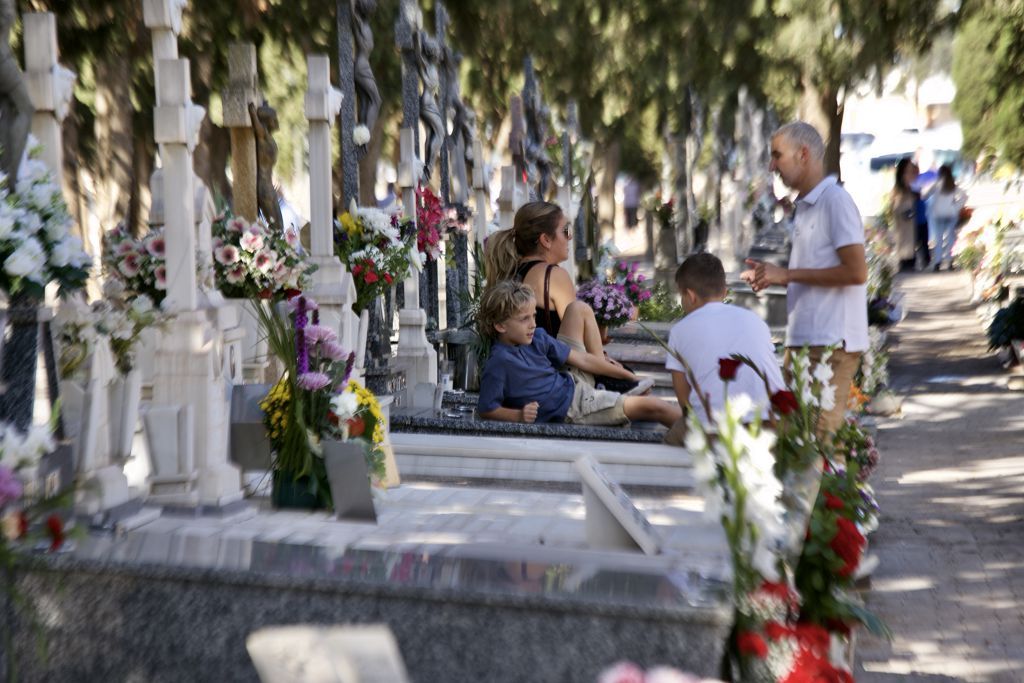 Cementerio de Espinardo el día de Todos los Santos