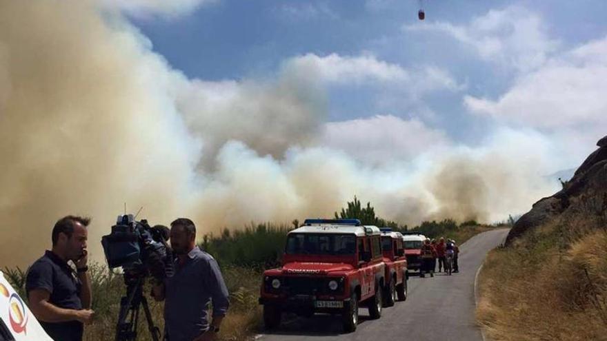 Extinguen un incendio en Vila Nova de Cerveira tras más de 20 horas