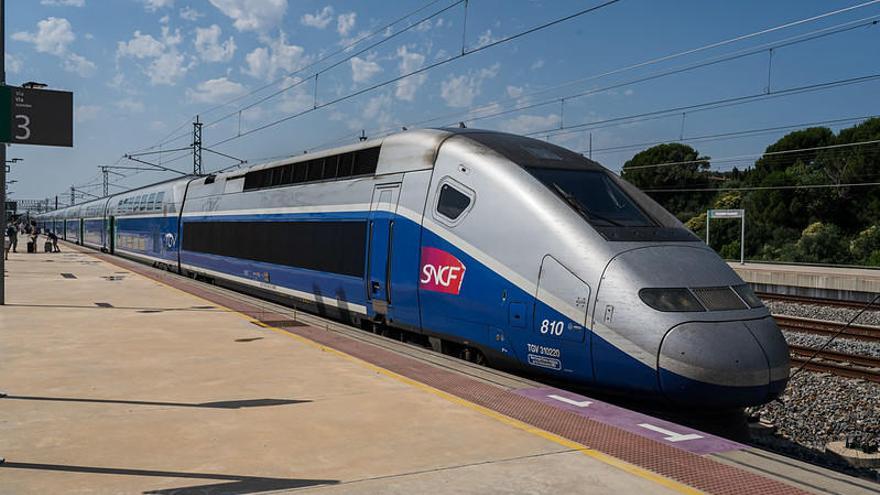 Un dels trens d&#039;alta velocitat que comunica Catalunya i França.