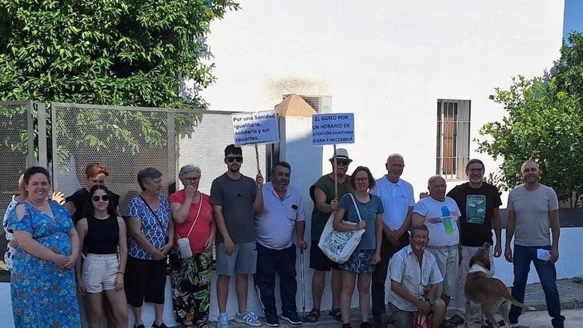 Vecinos de El Guijo reclaman que el consultorio médico abra cuatro horas al día.