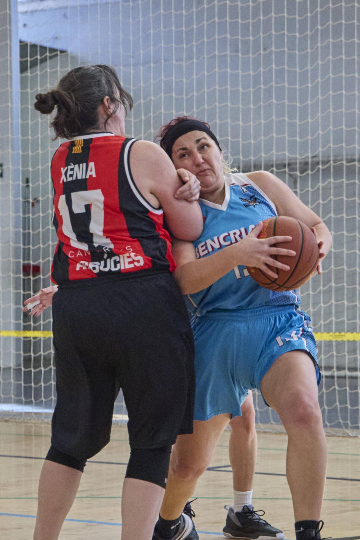 Les fotos de la jornada "Despenja les botes" a Vilobí d'Onyar