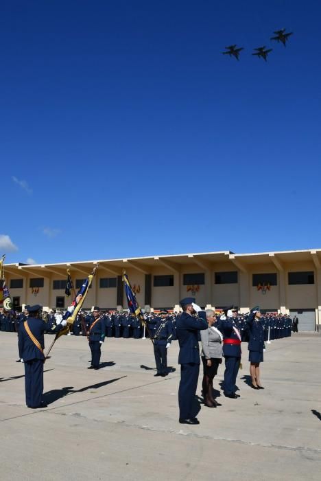 10/12/2019 TELDE.  El Mando Aéreo de Canarias celebra la festividad de Nuestra Señoara del Loreto, Patrona del Ejército del Aire, con imposición de condecoraciones, homenaje alos Caídos y Desfile.  Fotógrafa: YAIZA SOCORRO.  | 10/12/2019 | Fotógrafo: Yaiza Socorro